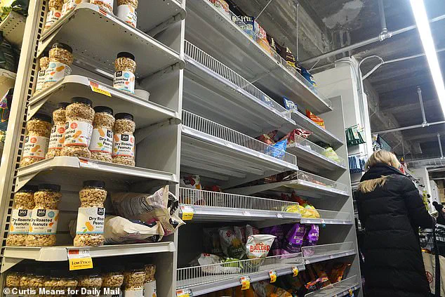 Early Saturday Morning Panic: NYC Shoppers Frenziedly Stockpile at Whole Foods on Madison Avenue