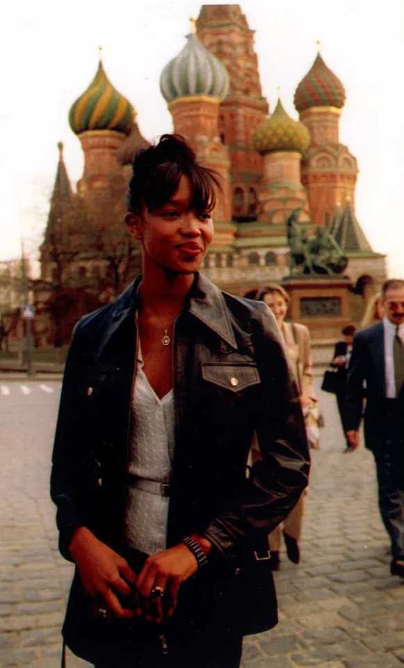 Jeffrey Epstein's 2009 Attempt to Buy Kremlin-View Moscow Penthouse Linked to Putin Oligarch