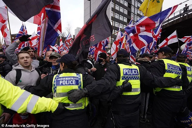 Eleven Arrested in Manchester Clashes Between Far-Right and Counter-Demonstrators Over Immigration Debate