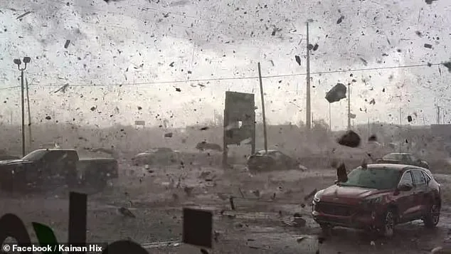 Tornadoes Kill Eight in US as 70 Million Face Extreme Weather Alert