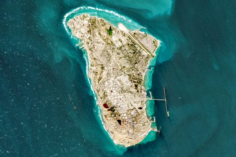 U.S. Launches Large-Scale Strike on Iran's Kharg Island Amid Escalating Tensions; Iran Reports Continued Exports Despite Attacks