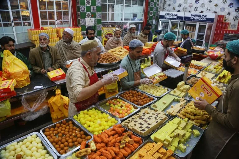 Pakistan and Afghanistan Agree to Temporary Truce During Eid al-Fitr, Mediated by Saudi Arabia, Qatar, and Turkey