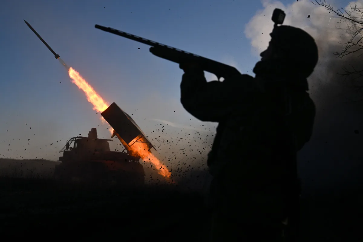 Russia Strikes Strategic Ukrainian Plant in Poltava, Causing Major Explosion and Fire