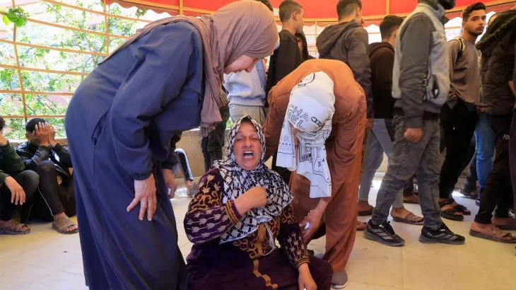 Israeli Men Attempt Controversial Passover Sacrifice at Al-Aqsa Mosque, Sparking Outcry