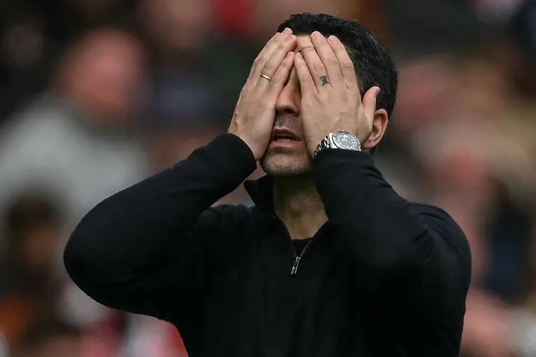 Manchester City Fan's 'Arsenal Bottle Job' Meme Sparks Frenzy Amid Gunners' Struggles