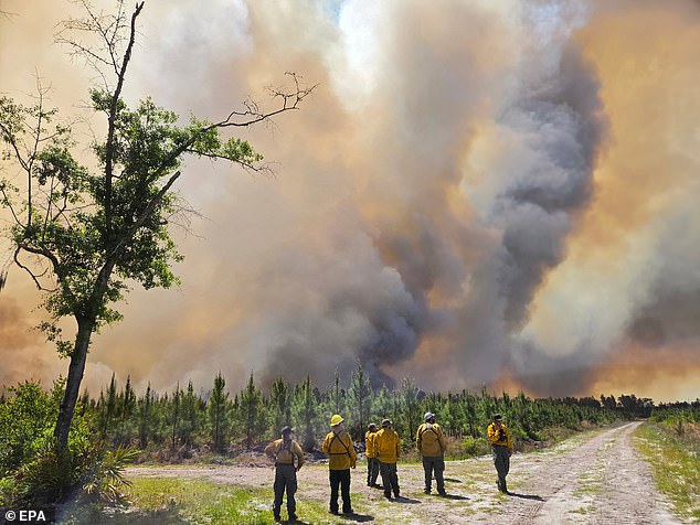 Volunteer firefighter dies from medical emergency while battling deadly Florida wildfires