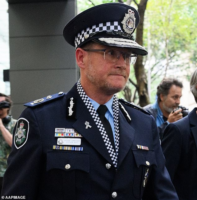 Eleven struck in 30 seconds during Bondi Beach massacre inquiry.